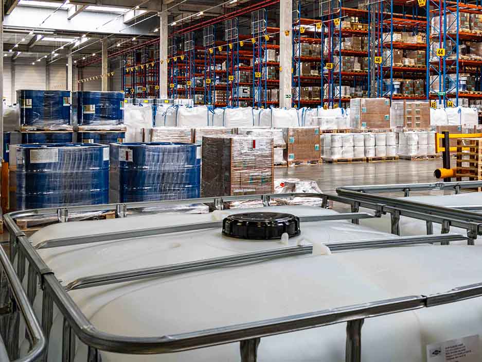 logistica quimicos almacen apq